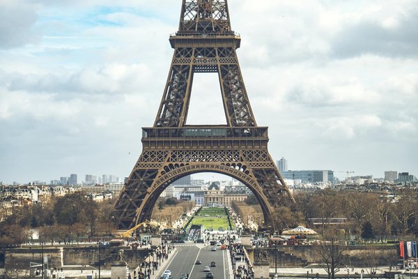 Assurance Voyage : Est-il judicieux de réduire ce budget crucial ?